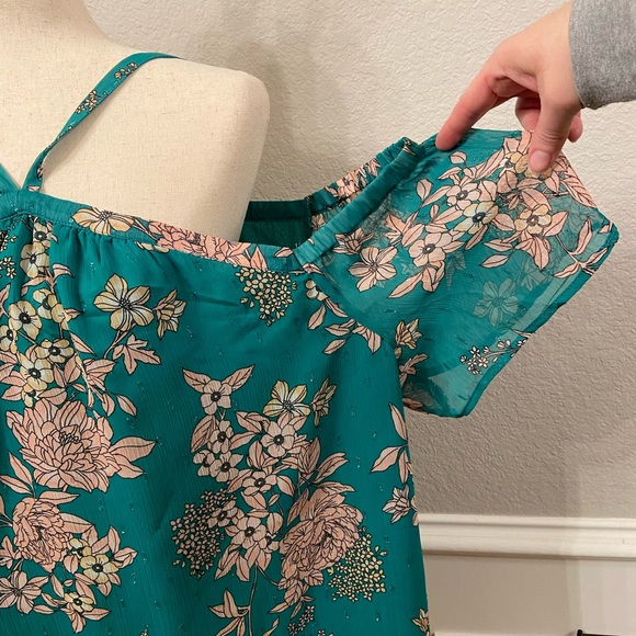 Torrid Plus Size 2 Cold Shoulder Crinkle Chiffon Sheer Lined Green Floral - Picture 11 of 13